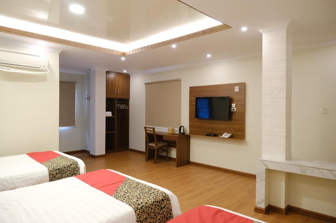 Joyful Hotel Tanjung Pandan Zewnętrze zdjęcie