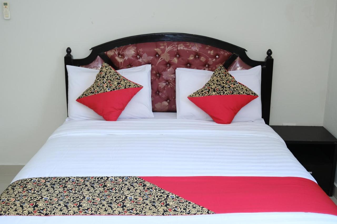 Joyful Hotel Tanjung Pandan Zewnętrze zdjęcie