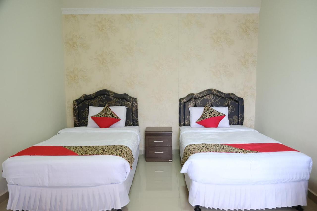 Joyful Hotel Tanjung Pandan Zewnętrze zdjęcie